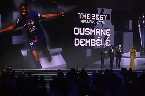 "حفل بلا نجوم".. غياب لافت للفائزين بجوائز الأفضل في 2025